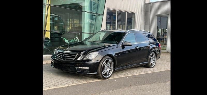 Schwarz Gebraucht 2011 Mercedes E63 AMG AMG Kombi | 18.900 € (Superpreis) - Bild 1/4