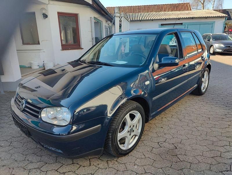 Gebraucht VW Golf IV 75 PS (55 kW) 2000 Blau Limousine