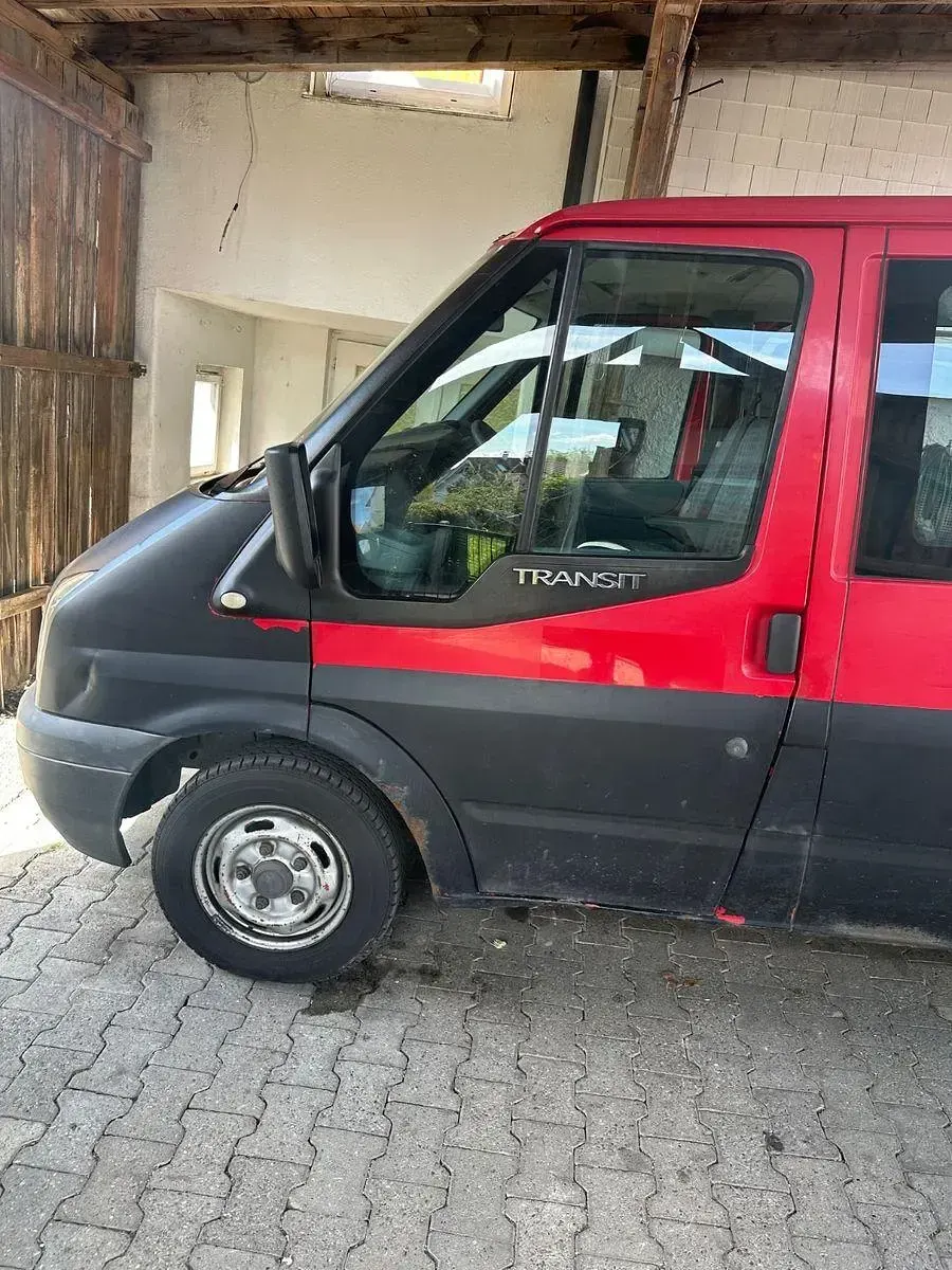 Używany Ford Transit 101 KM (74 kW) 2012 Czerwony Minivan