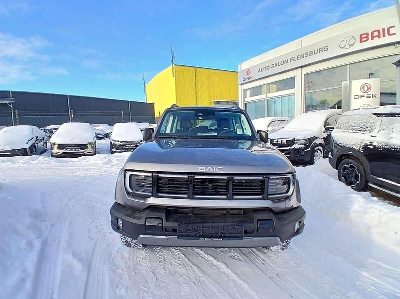 Neu Baic BJ40 234 PS (172 kW) 2026 Grau SUV