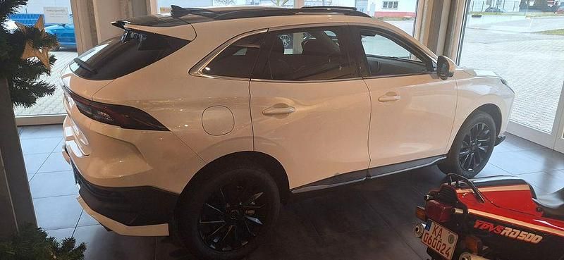 Neu DFSK Forthing 5 177 PS (130 kW) 2025 Weiß SUV