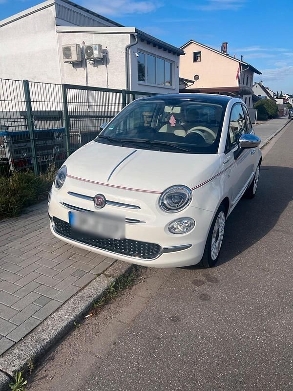 Weiß Gebraucht 2022 Fiat 500 Dolcevita Kleinwagen | 10.000 € (Guter Preis) - Bild 1/4