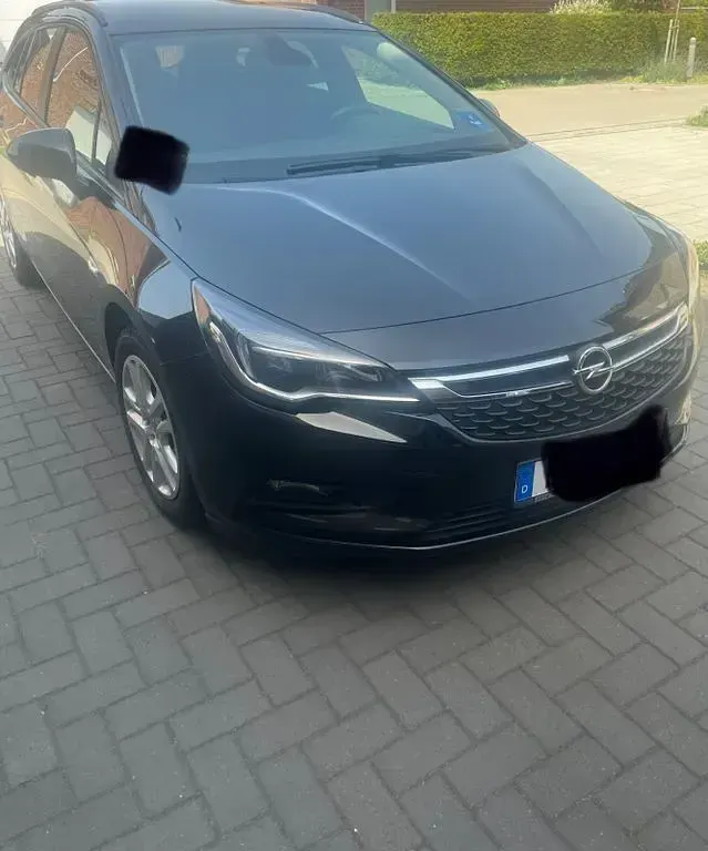Gebraucht Opel Astra Edition 110 PS (80 kW) 2018 Schwarz Kombi