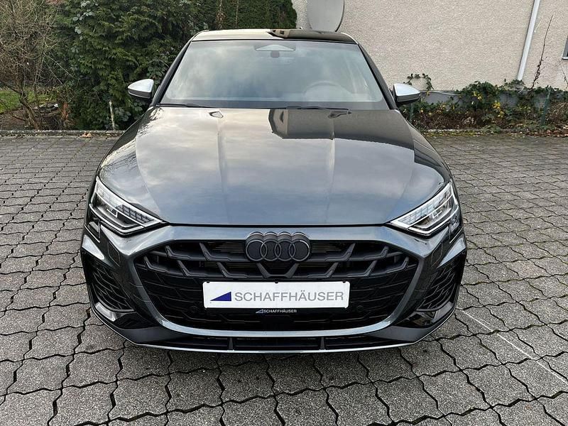 Gebraucht Audi S3 Sport 333 PS (244 kW) 2025 Grau Limousine