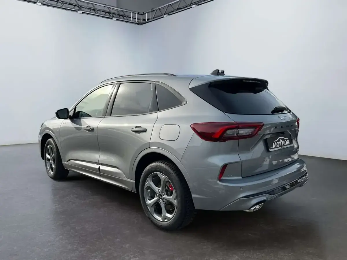 Neu Ford Kuga ST-Line X 179 PS (131 kW) 2026 Silber SUV