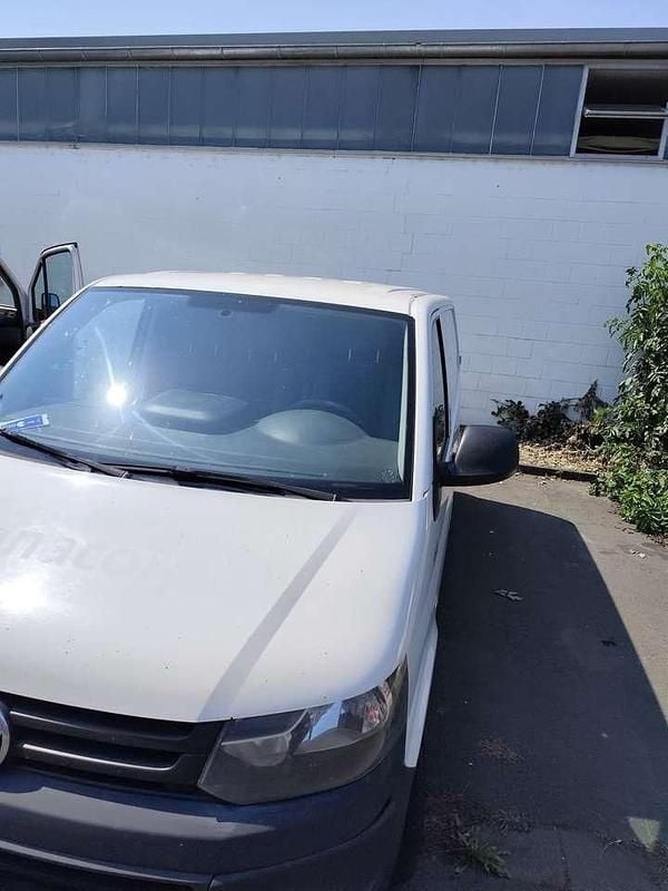 Weiß Gebraucht 2015 VW T5 Van | 4.500 € - Bild 1/4