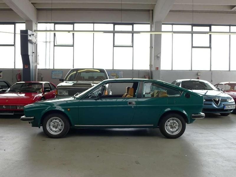 Verde pino Gebraucht 1978 Alfa Romeo Alfasud Sprint Sprint Coupé | 19.950 € - Bild 1/4
