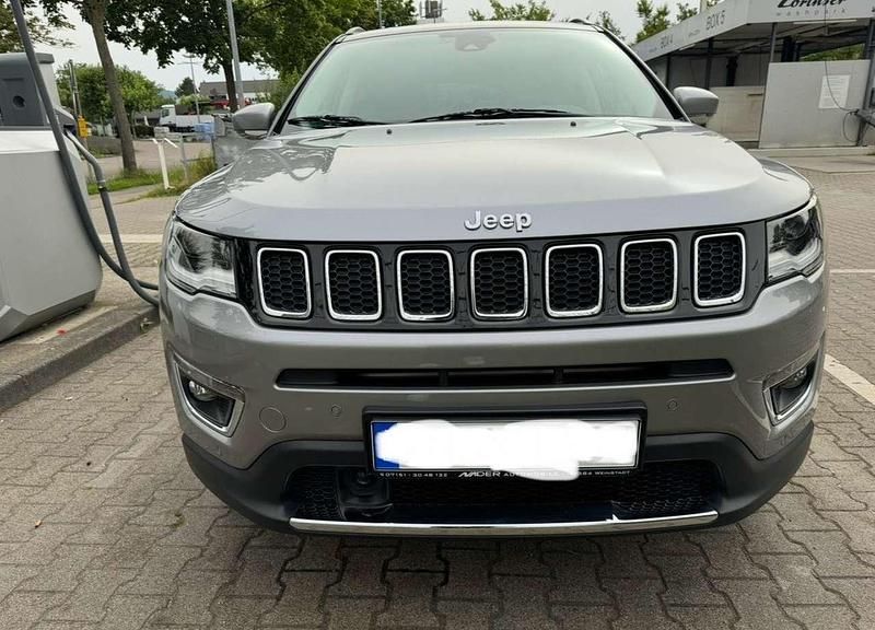 Gebraucht Jeep Compass Limited 170 PS (125 kW) 2018 Grau SUV
