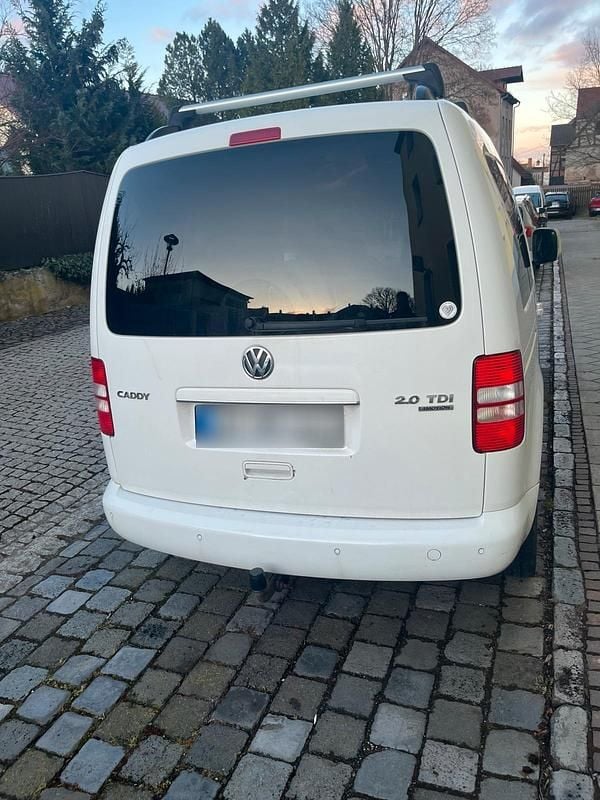Second-hand VW Caddy 140 CP (102 kW) 2013 Alb Monovolum