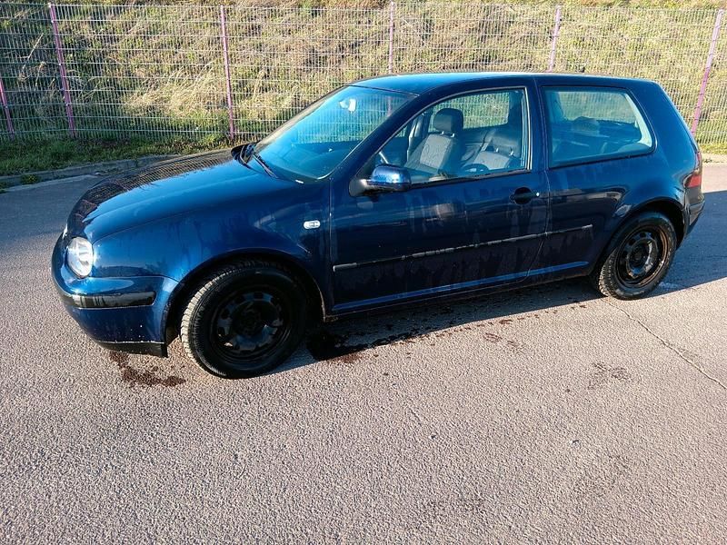 Gebraucht VW Golf IV 75 PS (55 kW) 2001 Kleinwagen