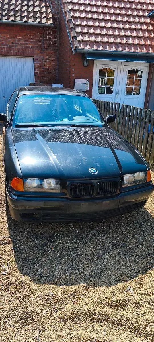 Gebraucht BMW 316 102 PS (75 kW) 1995 Schwarz Coupé