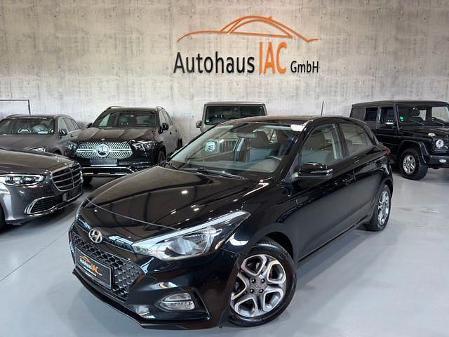 Schwarz Gebraucht 2019 Hyundai i20 Trend Kleinwagen | 13.700 € (Fairer Preis) - Bild 1/4