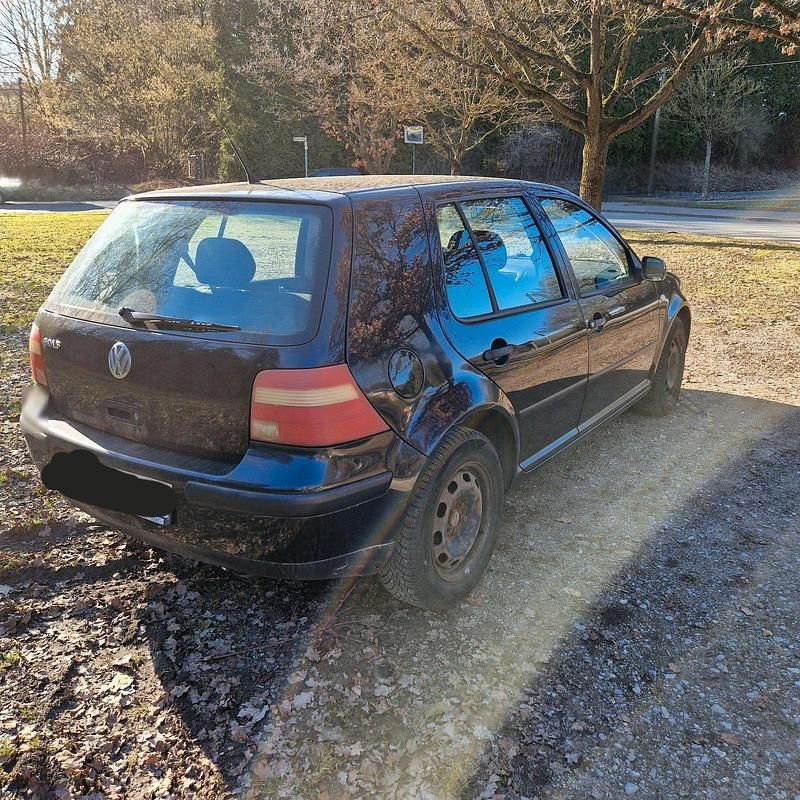 Gebraucht VW Golf IV 75 PS (55 kW) 2003 Schwarz Kleinwagen