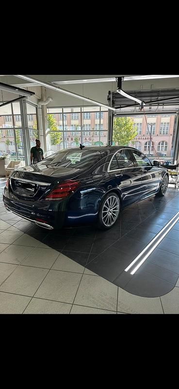 Gebraucht Mercedes S560 AMG 469 PS (344 kW) 2019 Blau Limousine