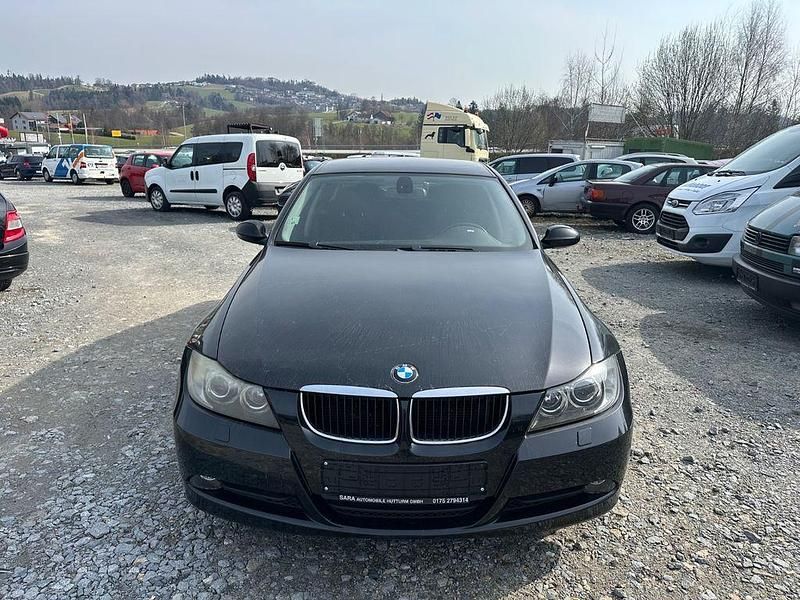 Gebraucht BMW 320 Advantage 163 PS (119 kW) 2007 Schwarz Limousine