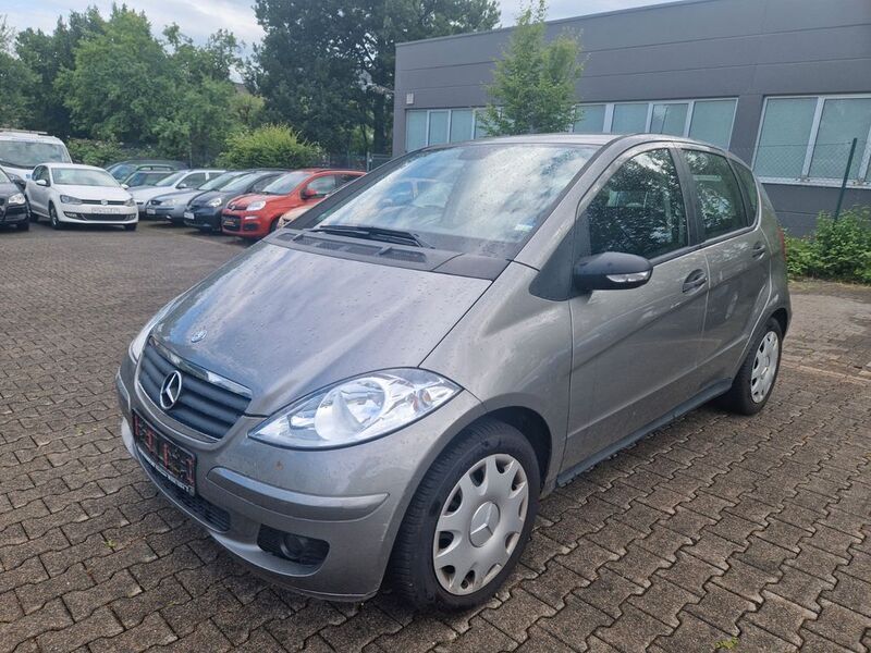 Grau Gebraucht 2006 Mercedes A200 Van / Kleinbus | 2.990 € (Fairer Preis) - Bild 1/4