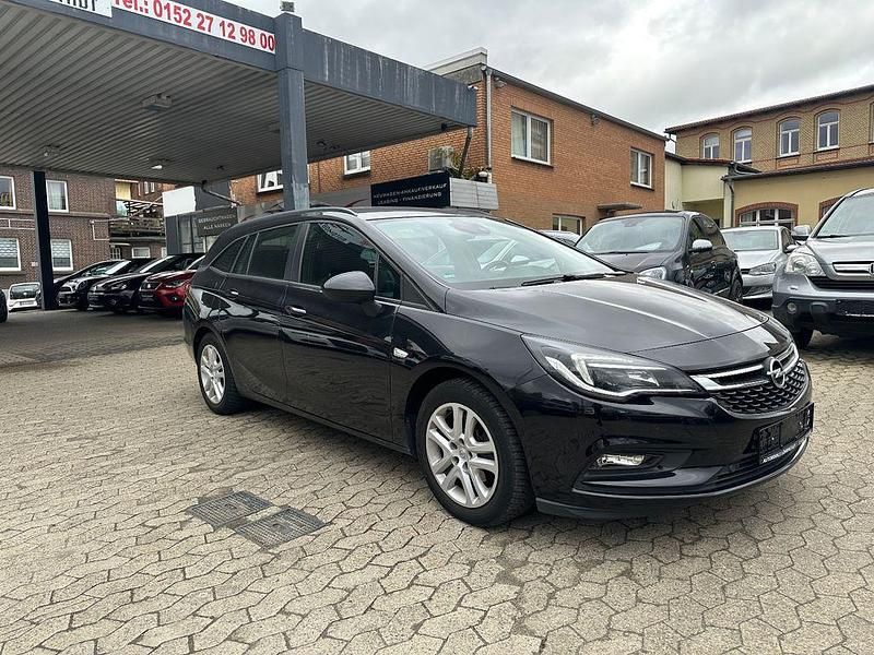 Gebraucht Opel Astra Edition 110 PS (80 kW) 2018 Schwarz Kombi