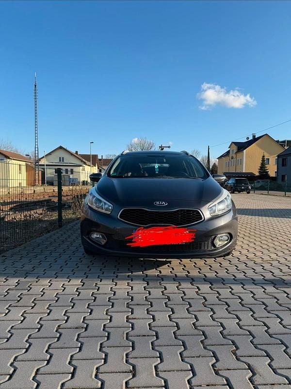 Gebraucht Kia Ceed 116 PS (85 kW) 2013 Andere farben Kleinwagen