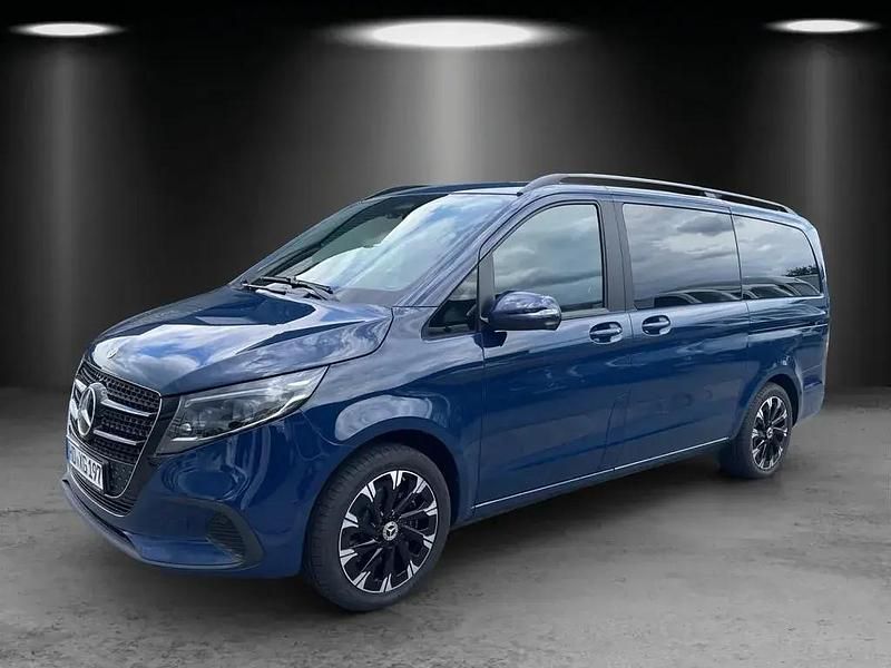 Stahlblau Gebraucht 2025 Mercedes V250 Style Van / Kleinbus | 82.705 € - Bild 1/4