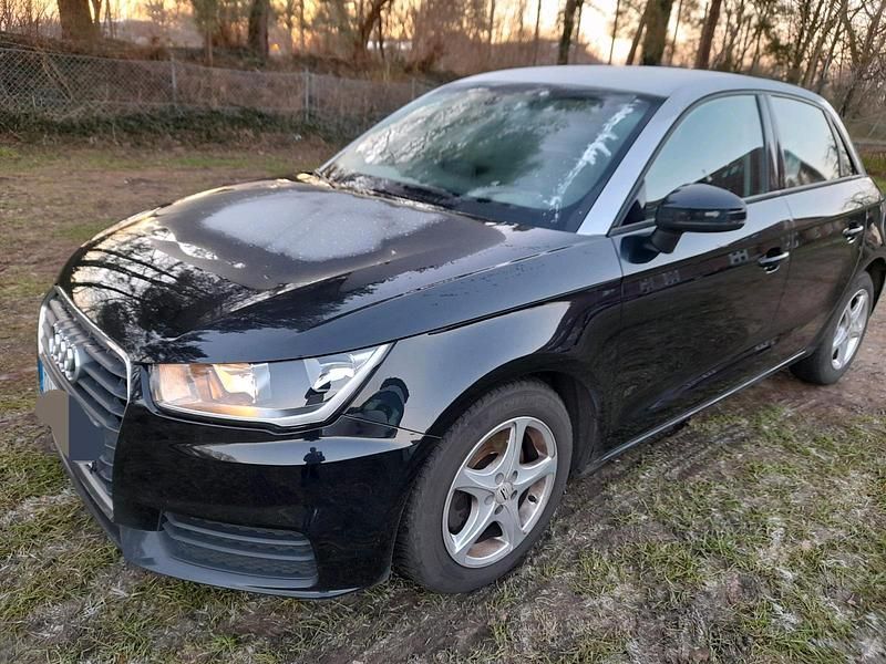 Schwarz Gebraucht 2015 Audi A1 Kleinwagen | 6.400 € (Superpreis) - Bild 1/4