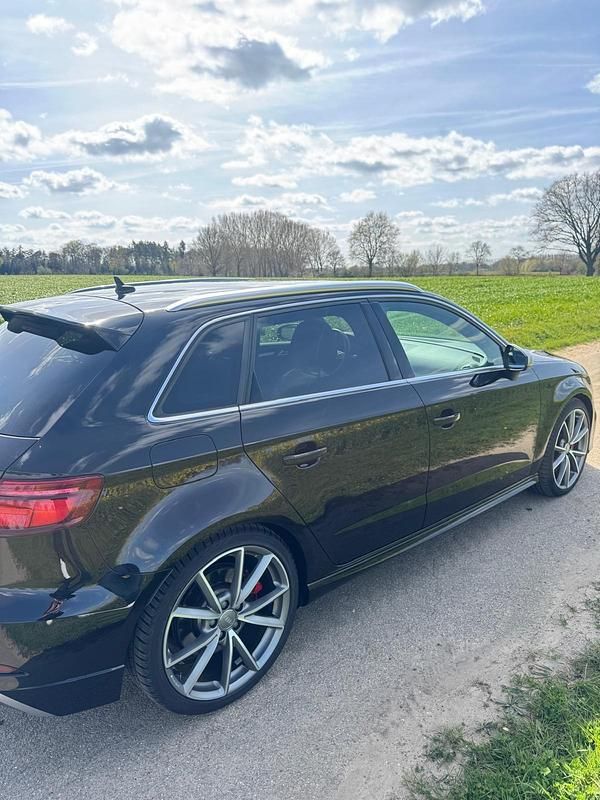 Gebraucht Audi S3 Comfort 310 PS (228 kW) 2018 Schwarz Limousine