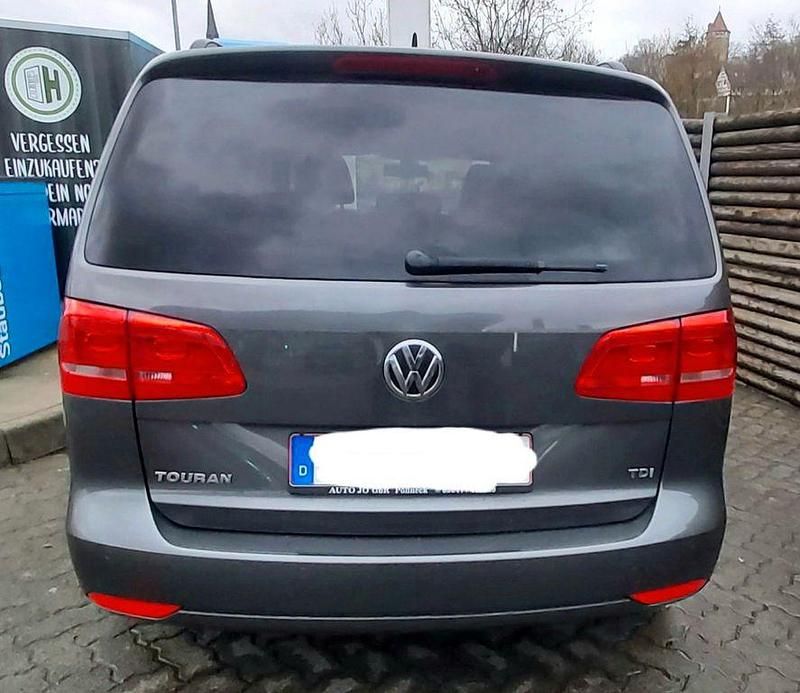 Gebraucht VW Touran Comfortline 105 PS (77 kW) 2011 Grau Van / Kleinbus