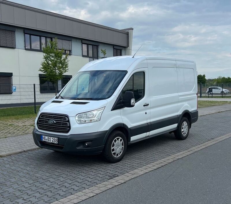 Weiß Gebraucht 2018 Ford Transit Trend Van / Kleinbus | 7.900 € - Bild 1/4