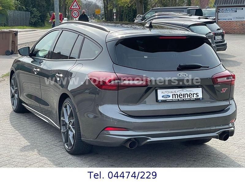 Usata Ford Focus ST 280 CV (205 kW) 2025 Grigio Berlina