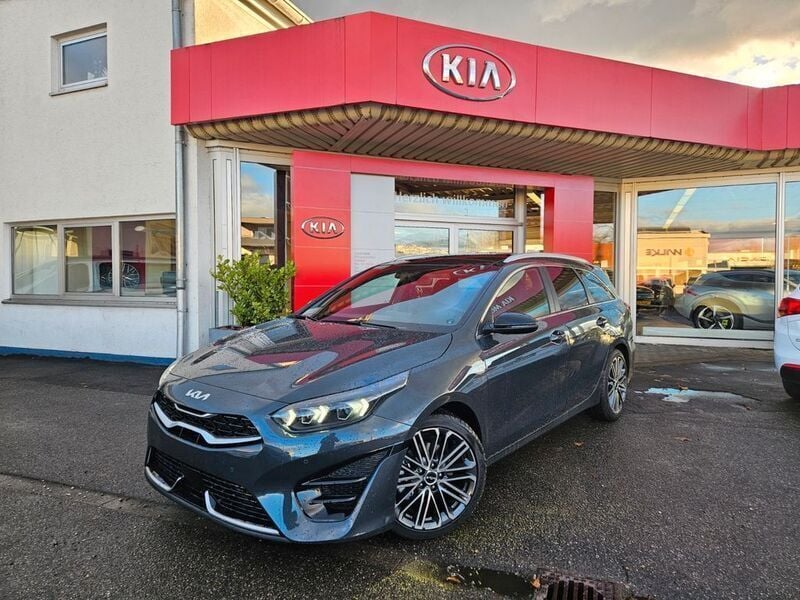 Grau Gebraucht 2025 Kia Ceed Sportswagon GT-Line Kombi | 31.950 € (Teuer) - Bild 1/4