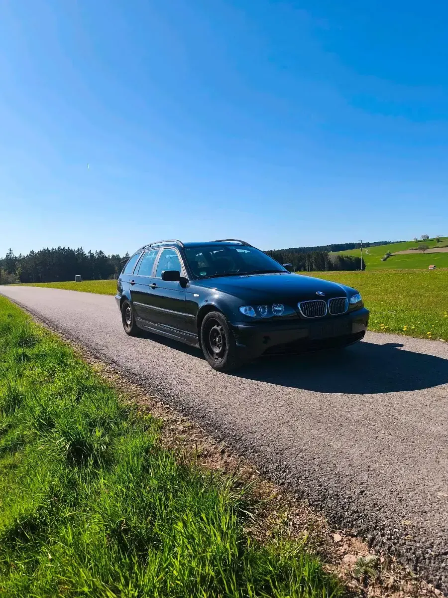 Gebraucht BMW 318 143 PS (105 kW) 2003 Schwarz Kombi