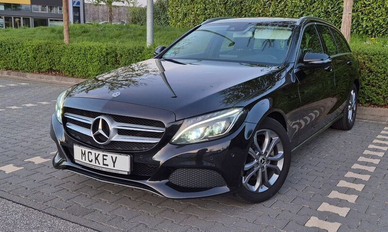 Schwarz Gebraucht 2017 Mercedes C200 Avantgarde Kombi | 16.700 € (Fairer Preis) - Bild 1/4