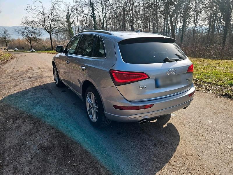 Gebraucht Audi Q5 Comfort 220 PS (161 kW) 2015 Silber SUV