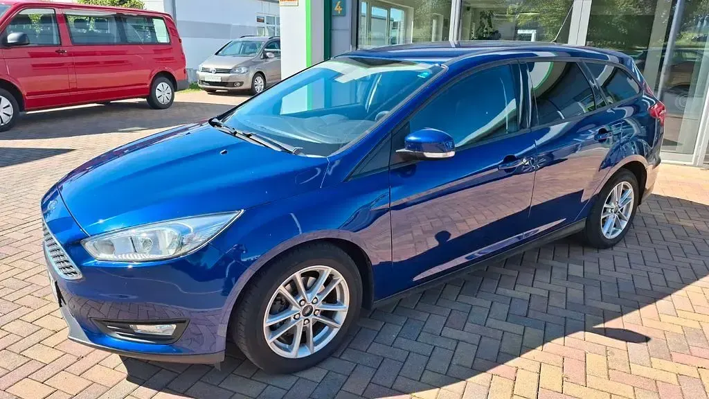 Gebraucht Ford Focus Business Edition 125 PS (91 kW) 2016 Blau Limousine