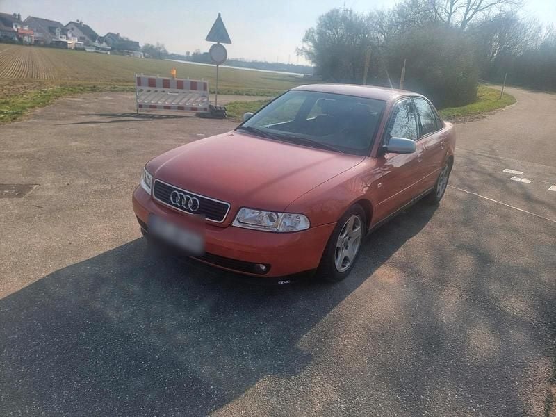 Gebraucht Audi A4 110 PS (80 kW) 1999 Orange Limousine