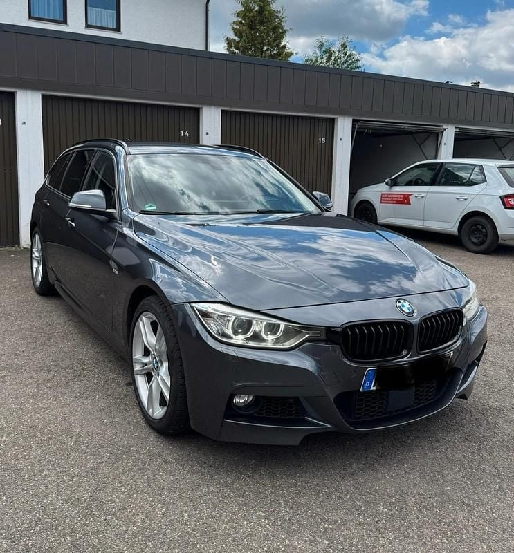 Grau Gebraucht 2014 BMW 320 M Sport Kombi | 14.000 € (Etwas zu teuer) - Bild 1/4
