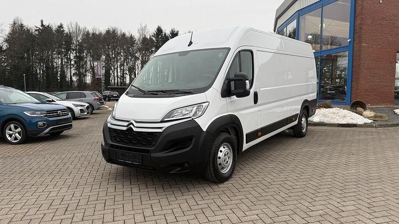 Gebraucht Citroën Jumper 165 PS (121 kW) 2024 Weiß Van / Kleinbus