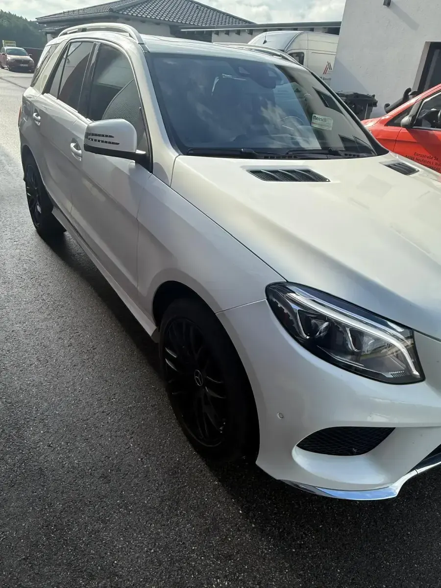 Gebraucht Mercedes GLE500 465 PS (342 kW) 2018 Weiß SUV