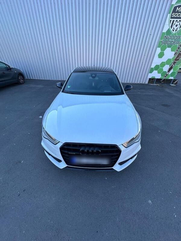 Silber Gebraucht 2017 Audi A6 Ambiente Limousine | 21.800 € (Etwas zu teuer) - Bild 1/4