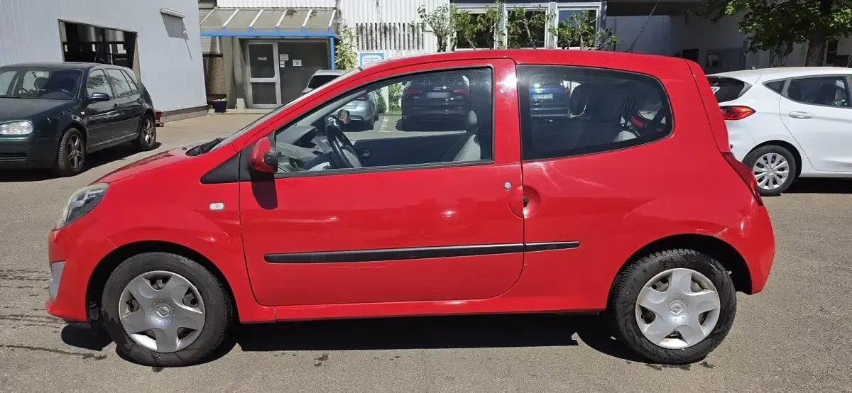 Usata Renault Twingo 76 CV (55 kW) 2009 Rosso Utilitaria