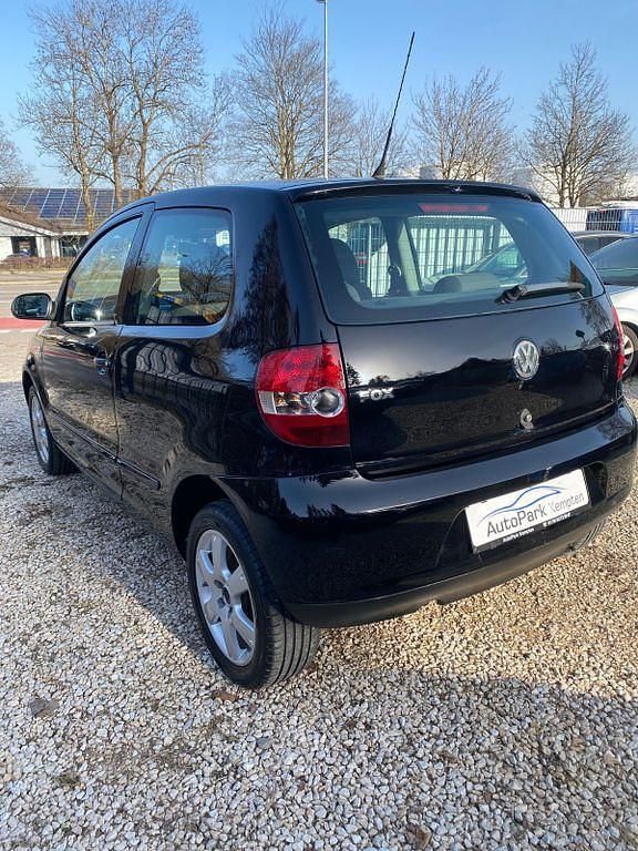 Gebraucht VW Fox Refresh 54 PS (39 kW) 2009 Schwarz Kleinwagen