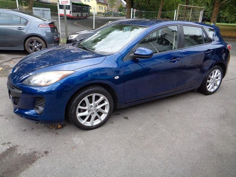 Blau Gebraucht 2012 Mazda 3 Edition Limousine | 4.900 € (Guter Preis) - Bild 1/4