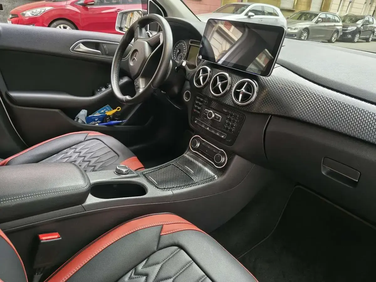 Second-hand Mercedes B180 122 CP (89 kW) 2012 Monovolum