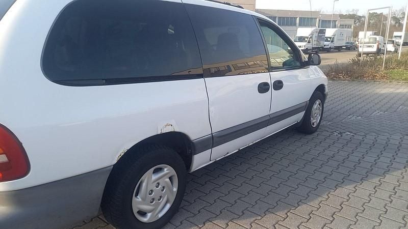 Gebraucht Dodge Grand Caravan 165 PS (121 kW) 1997 Weiß Van / Kleinbus