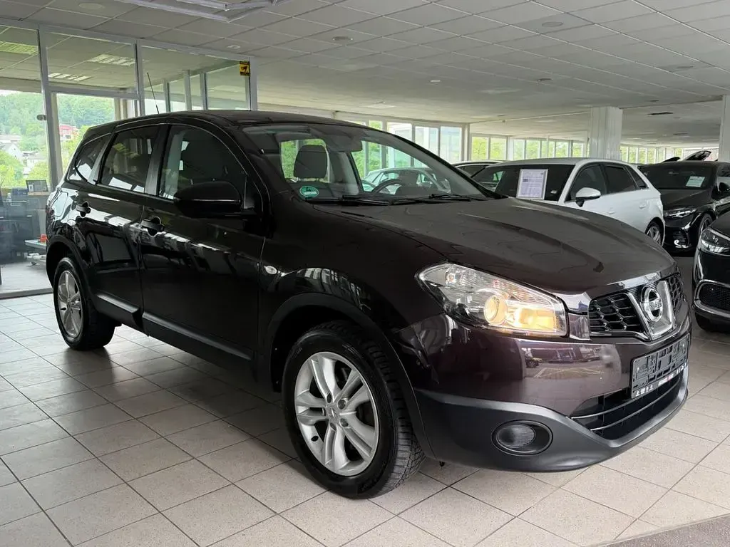 Gebraucht Nissan Qashqai +2 Visia 141 PS (103 kW) 2011 Nightshade SUV