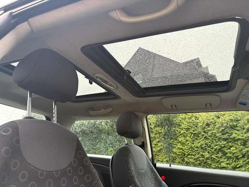 Second-hand Mini ONE Seven 90 CP (66 kW) 2006 Negru Hatchback