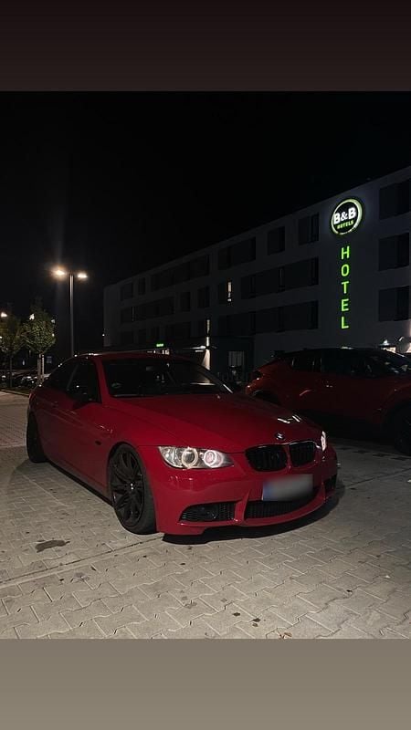 Gebraucht BMW 330 231 PS (169 kW) 2007 Rot Coupé