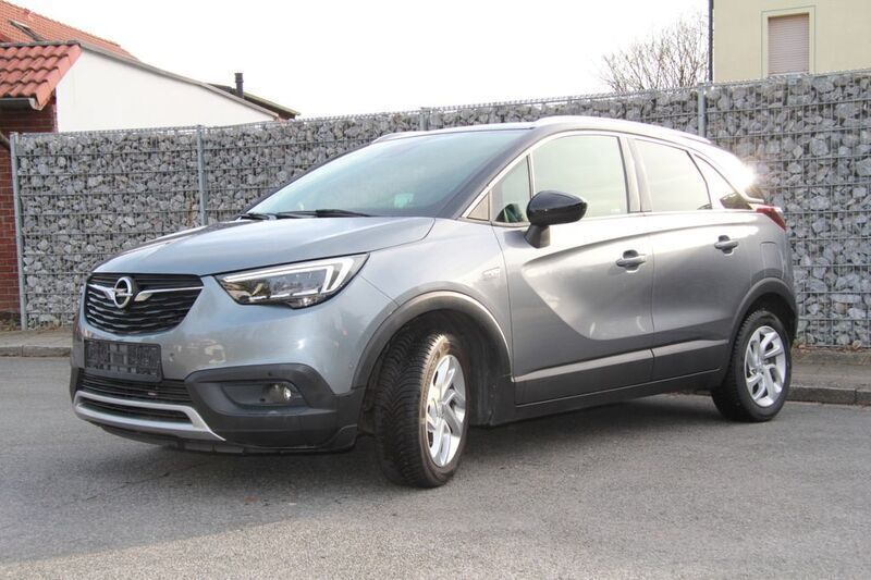 Grau Gebraucht 2017 Opel Crossland Ultimate SUV | 13.200 € (Fairer Preis) - Bild 1/4