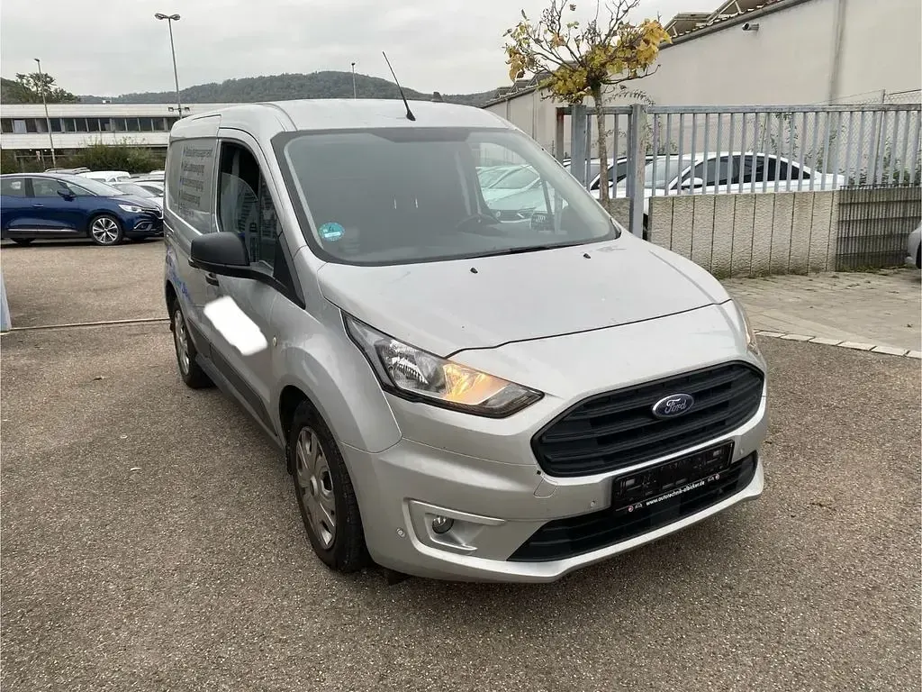 Używany Ford Transit Connect Trend 101 KM (74 kW) 2021 Srebrny Minivan
