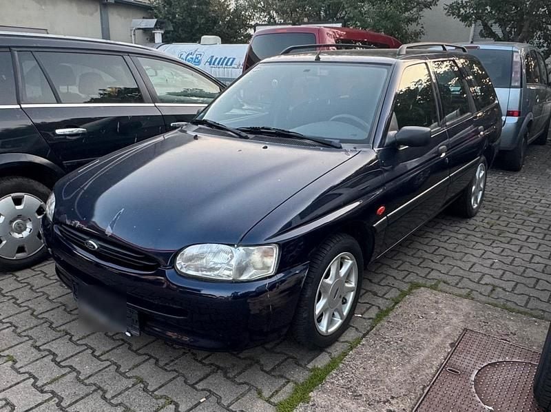Blau Gebraucht 1997 Ford Escort Kombi | 1.999 € (Teuer) - Bild 1/4