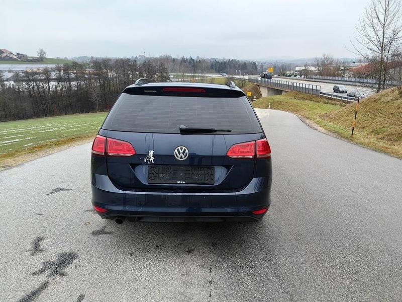 Gebraucht VW Golf VII Trendline 105 PS (77 kW) 2014 Blau Kombi